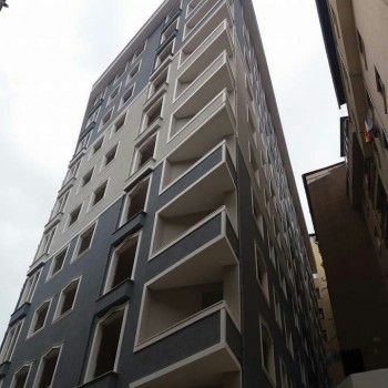 <div style:"display:none"></div>