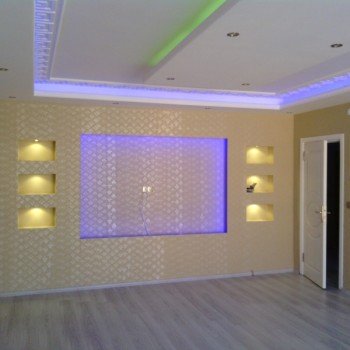 <div style:"display:none"></div>