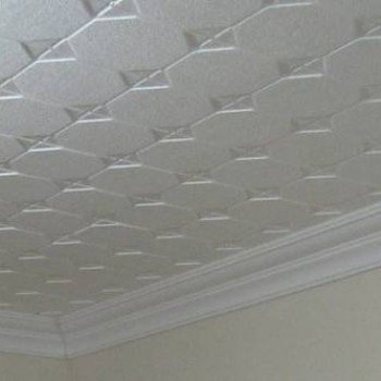 <div style:"display:none"></div>